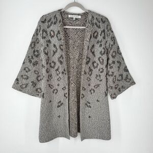 Cupcakes and Cashmere Gray Leopard Print Knit Open Front Duster Cardigan XS